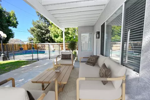Exterior - 878 N Ash Ave, Clovis, CA 93611 photo 14 of 25