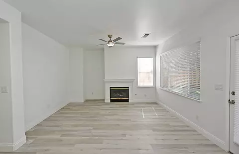 Living - 878 N Ash Ave, Clovis, CA 93611 photo 6 of 15