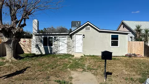 749 E Pleasant St, Coalinga, CA 93210