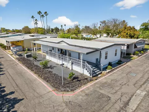 105 W Herndon Ave #SPC 64, Pinedale, CA 93650