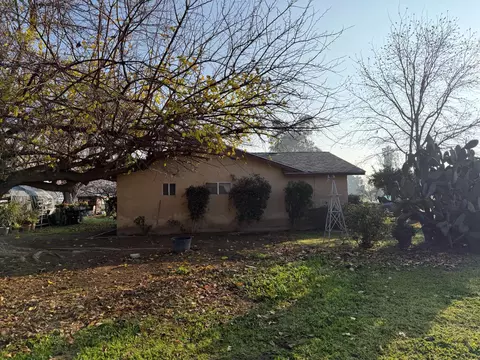 3497 Shaw, Clovis, CA 93619 photo 3