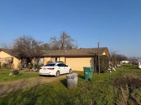 3497 Shaw, Clovis, CA 93619