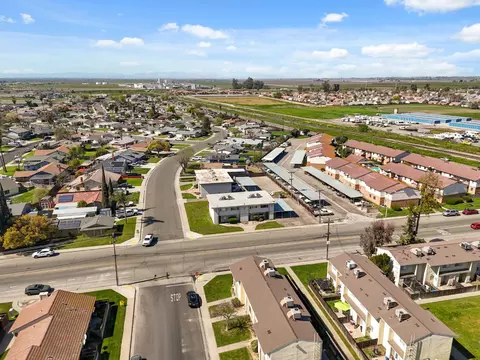 View/Area - 175 S 19th Ave, Lemoore, CA 93245 photo 10 of 18