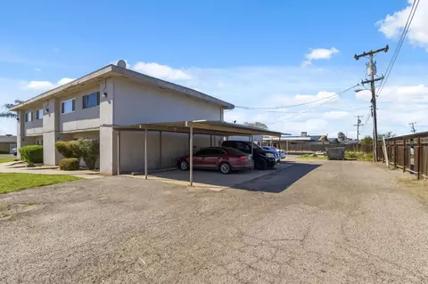 Exterior - 175 S 19th Ave, Lemoore, CA 93245 photo 1 of 4