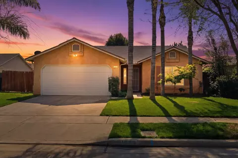 1623 Hudson Ave, Tulare, CA 93274