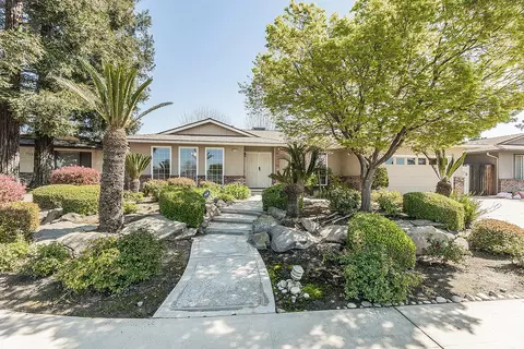6740 N Harrison Ave, Fresno, CA 93711
