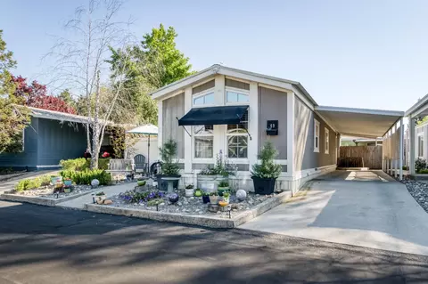 8701 Highway 41 #SPC 49, Fresno, CA 93720