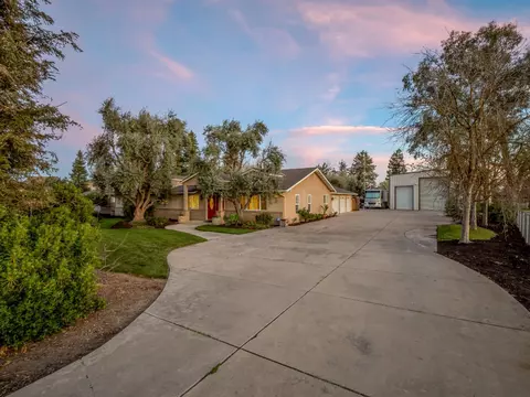 Exterior - 5211 E Shepherd Ave, Clovis, CA 93619 photo 1 of 20