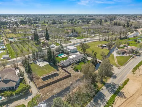 View/Area - 5211 E Shepherd Ave, Clovis, CA 93619 photo 8 of 10