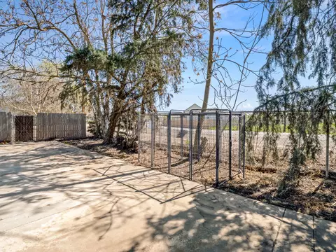 Exterior - 5211 E Shepherd Ave, Clovis, CA 93619 photo 19 of 20