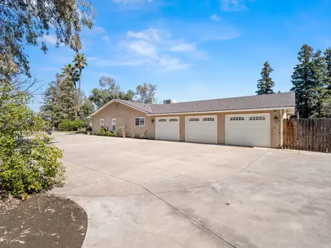 Exterior - 5211 E Shepherd Ave, Clovis, CA 93619 photo 7 of 20