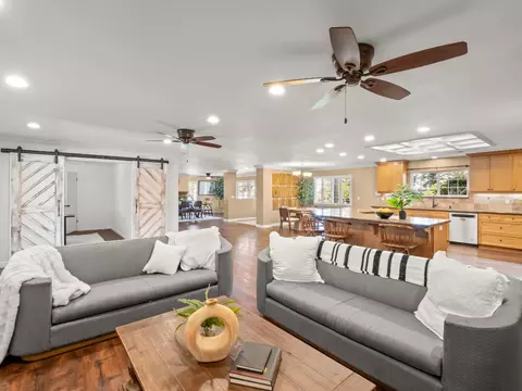 Living - 5211 E Shepherd Ave, Clovis, CA 93619 photo 4 of 7