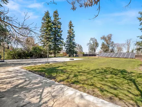 Exterior - 5211 E Shepherd Ave, Clovis, CA 93619 photo 20 of 20