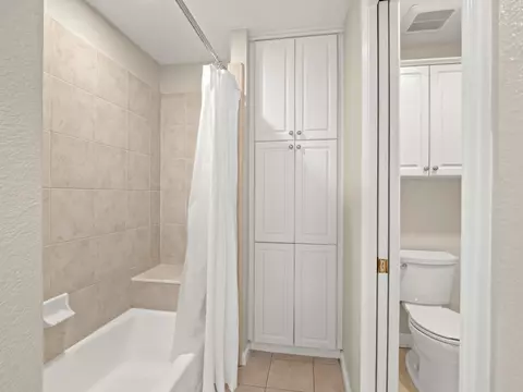 Bath - 5211 E Shepherd Ave, Clovis, CA 93619 photo 6 of 11