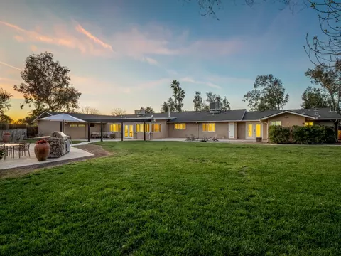 Exterior - 5211 E Shepherd Ave, Clovis, CA 93619 photo 3 of 20