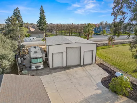 View/Area - 5211 E Shepherd Ave, Clovis, CA 93619 photo 4 of 10
