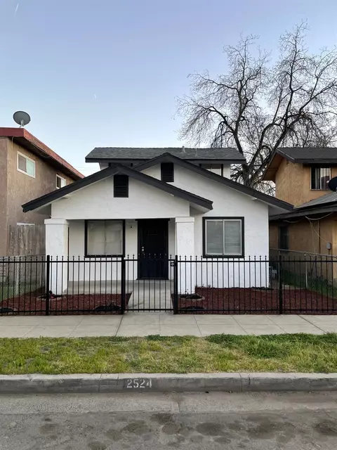 2524 E Grant Ave, Fresno, CA 93701