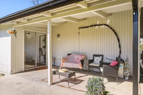 Exterior - 45430 Lauri Ln, Oakhurst, CA 93644 photo 11 of 13