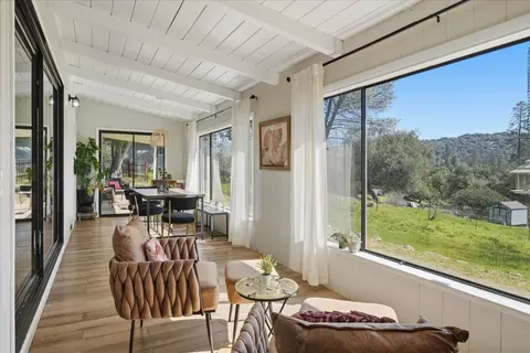 Exterior - 45430 Lauri Ln, Oakhurst, CA 93644 photo 5 of 13