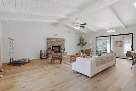 Living - 45430 Lauri Ln, Oakhurst, CA 93644 photo 1 of 7