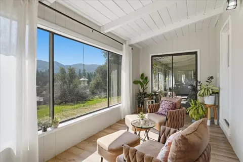 Exterior - 45430 Lauri Ln, Oakhurst, CA 93644 photo 6 of 13