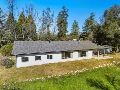 Exterior - 45430 Lauri Ln, Oakhurst, CA 93644 photo 9 of 13