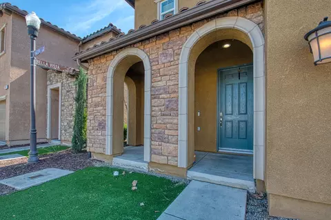 Exterior - 1286 Piazza Ln, Clovis, CA 93612 photo 2 of 6