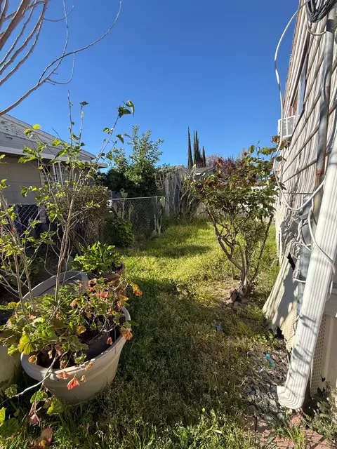 220 S Madera Ave #23, Kerman, CA 93630 photo 5
