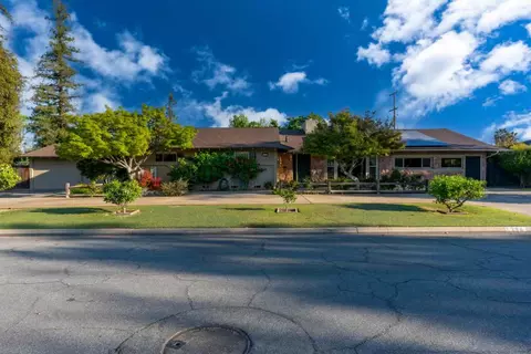 294 W San Bruno Ave, Fresno, CA 93704