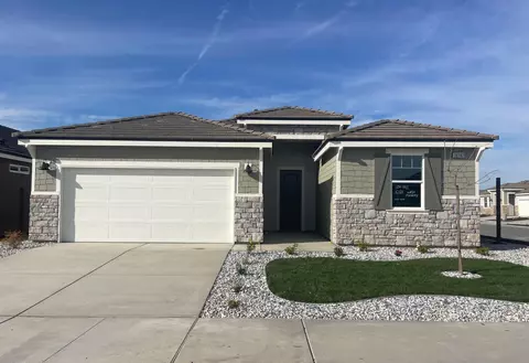 16162 W Monterey Ave, Kerman, CA 93630