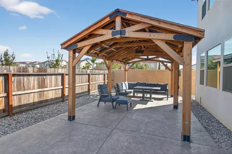 Exterior - 2997 Trenton Ave, Clovis, CA 93619 photo 9 of 10