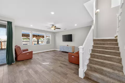 Living - 2997 Trenton Ave, Clovis, CA 93619 photo 1 of 2