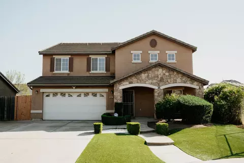 5441 W Pine Ave, Fresno, CA 93722