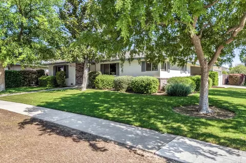 6620 N Dearing Ave, Fresno, CA 93710