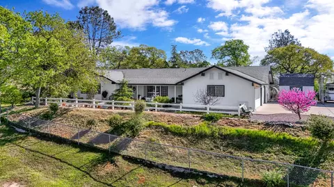 33867 Jennifer Ct, Coarsegold, CA 93614