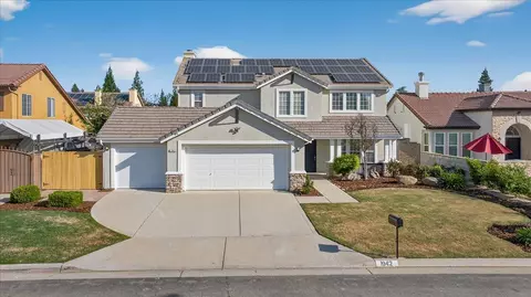 1942 E Desert Island Dr, Fresno, CA 93730