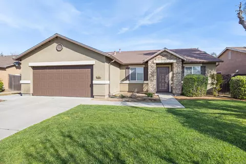 2650 W Sedona Ave, Visalia, CA 93291