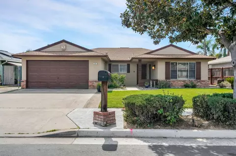 3267 W Rialto Ave, Fresno, CA 93722