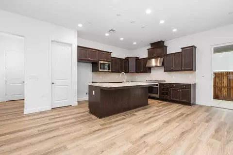 364 Peters Ln S, Madera, CA 93636 photo 4