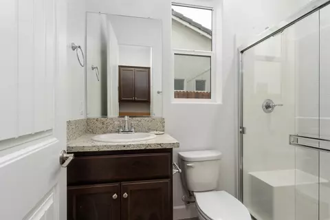 364 Peters Ln S, Madera, CA 93636 photo 9