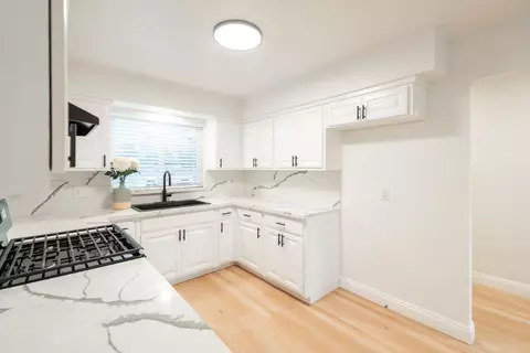 Kitchen - 2612 Renn Ave, Clovis, CA 93611 photo 3 of 3