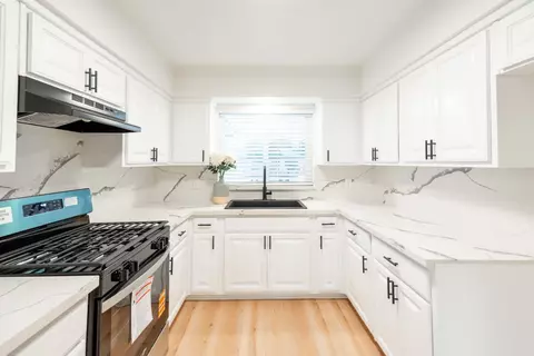 Kitchen - 2612 Renn Ave, Clovis, CA 93611 photo 2 of 3