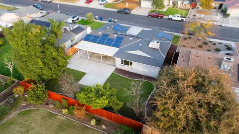 View/Area - 2612 Renn Ave, Clovis, CA 93611 photo 4 of 5