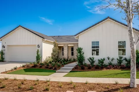 Exterior - 951 Beaver Pond Loop, Madera, CA 93636 photo 3 of 8