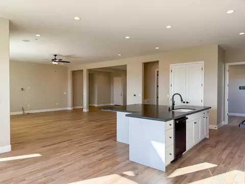 Living - 951 Beaver Pond Loop, Madera, CA 93636 photo 4 of 11