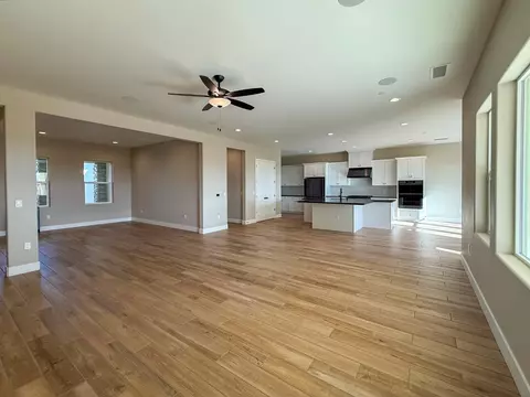 Living - 951 Beaver Pond Loop, Madera, CA 93636 photo 5 of 11