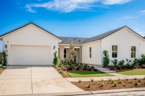 Exterior - 951 Beaver Pond Loop, Madera, CA 93636 photo 4 of 8