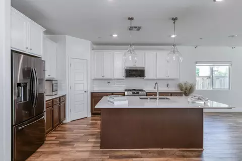 Kitchen - 2071 N Hughes Ave, Clovis, CA 93619 photo 1 of 2