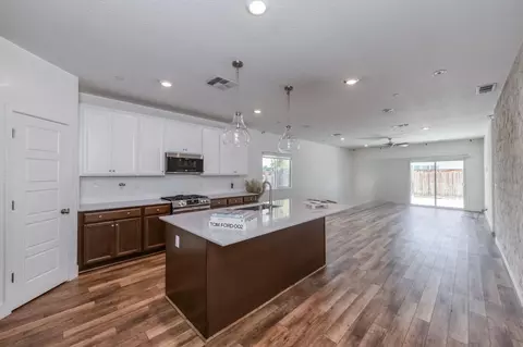 Other - 2071 N Hughes Ave, Clovis, CA 93619 photo 2 of 6