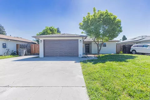 300 Walnut St, Madera, CA 93637